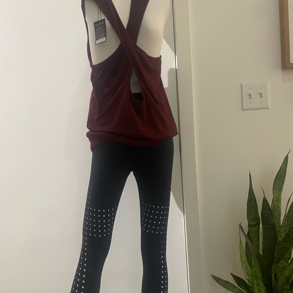 Onzie Tank Hoodie NWT